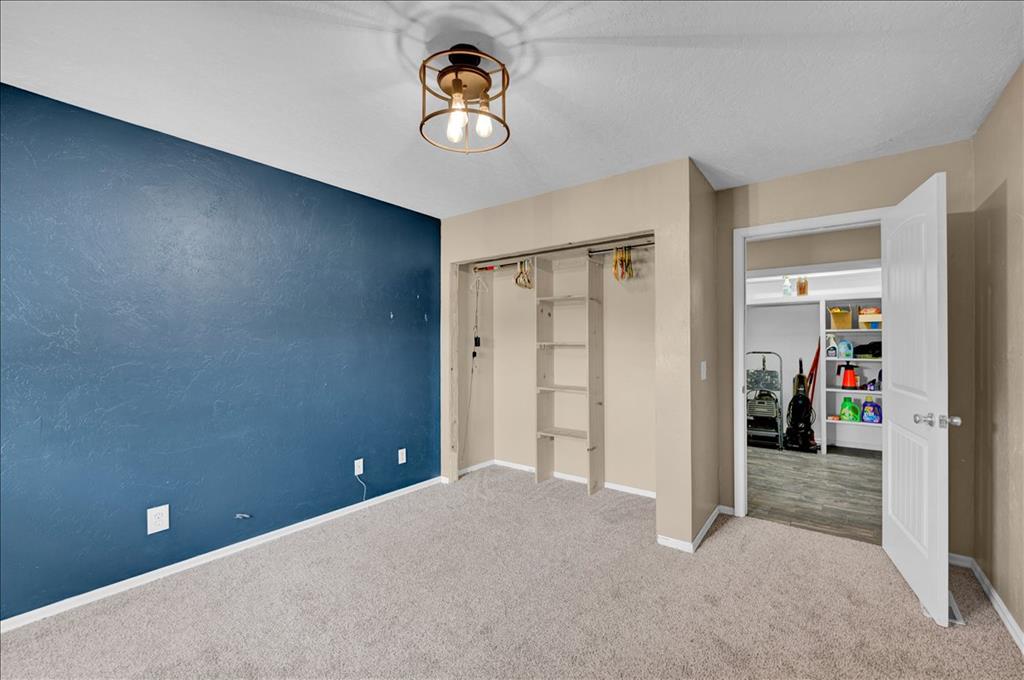 870419 S 3420 Road Property Photo 24