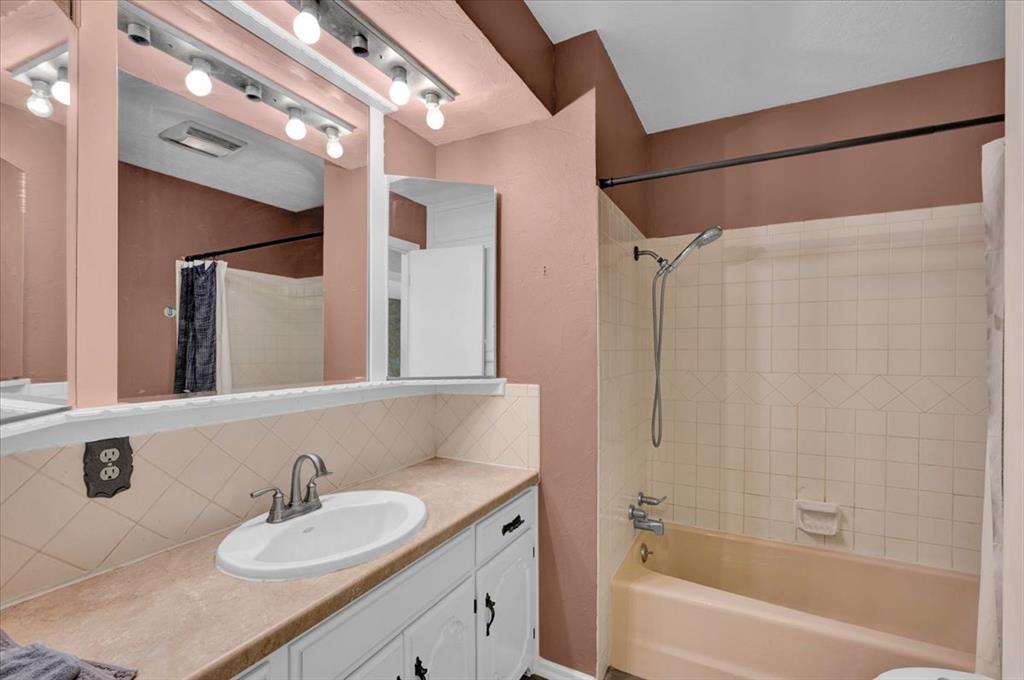 870419 S 3420 Road Property Photo 25