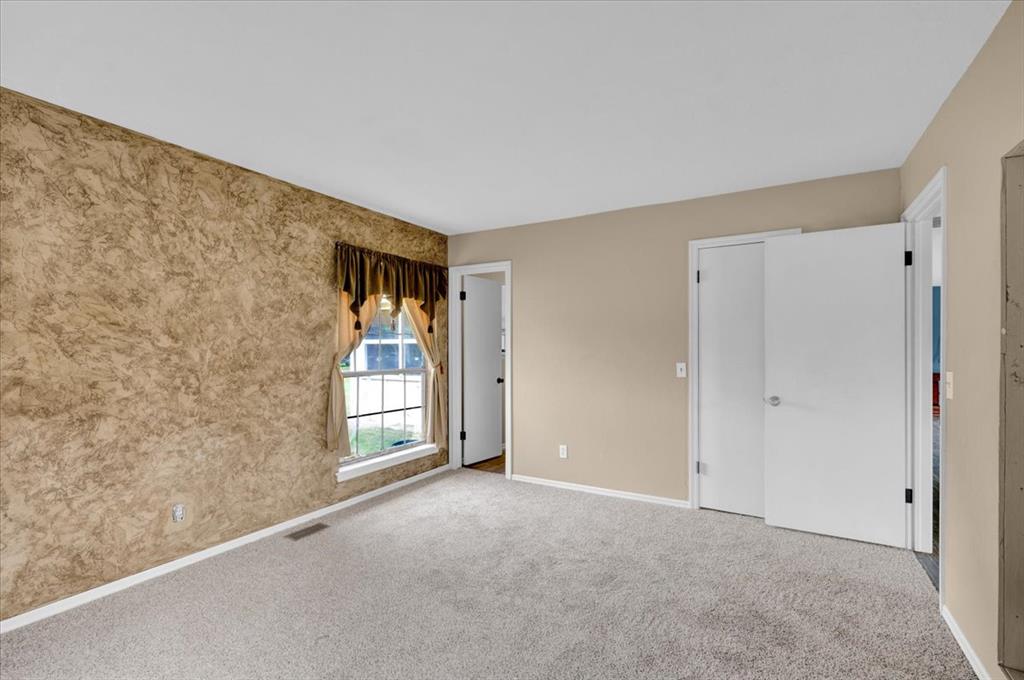 870419 S 3420 Road Property Photo 28