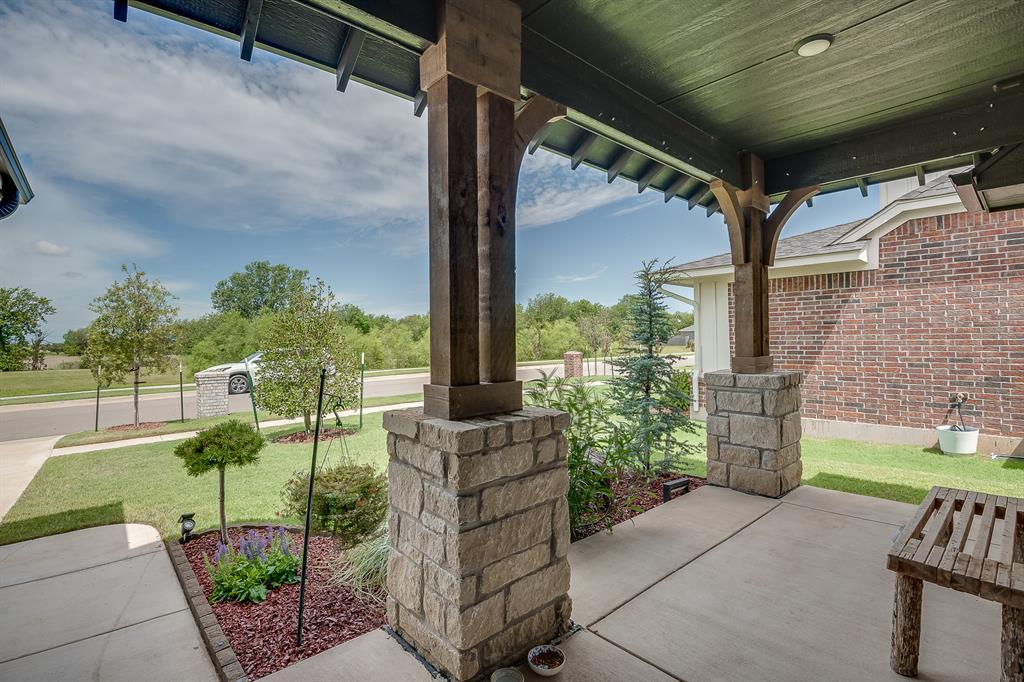 800 Argos Road Property Photo 3