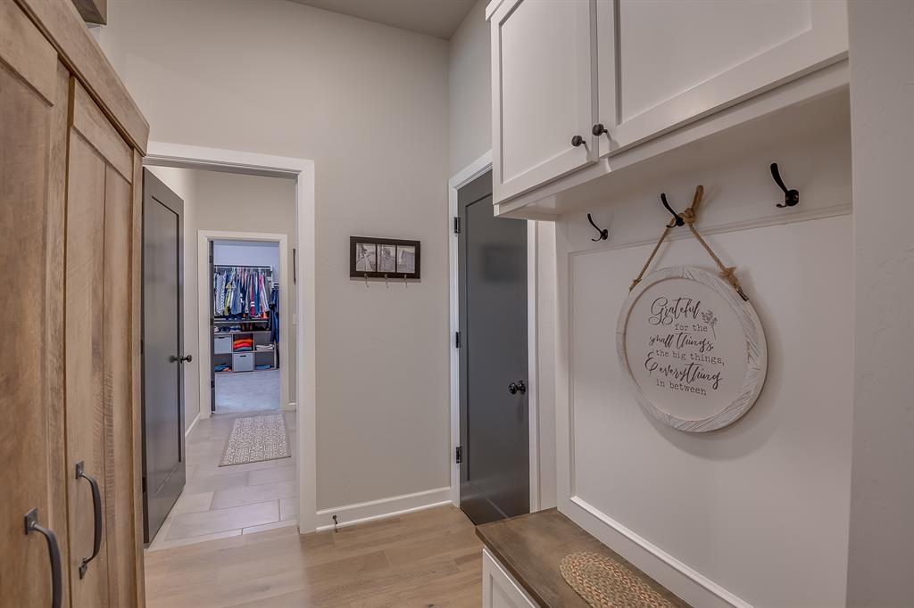 800 Argos Road Property Photo 10