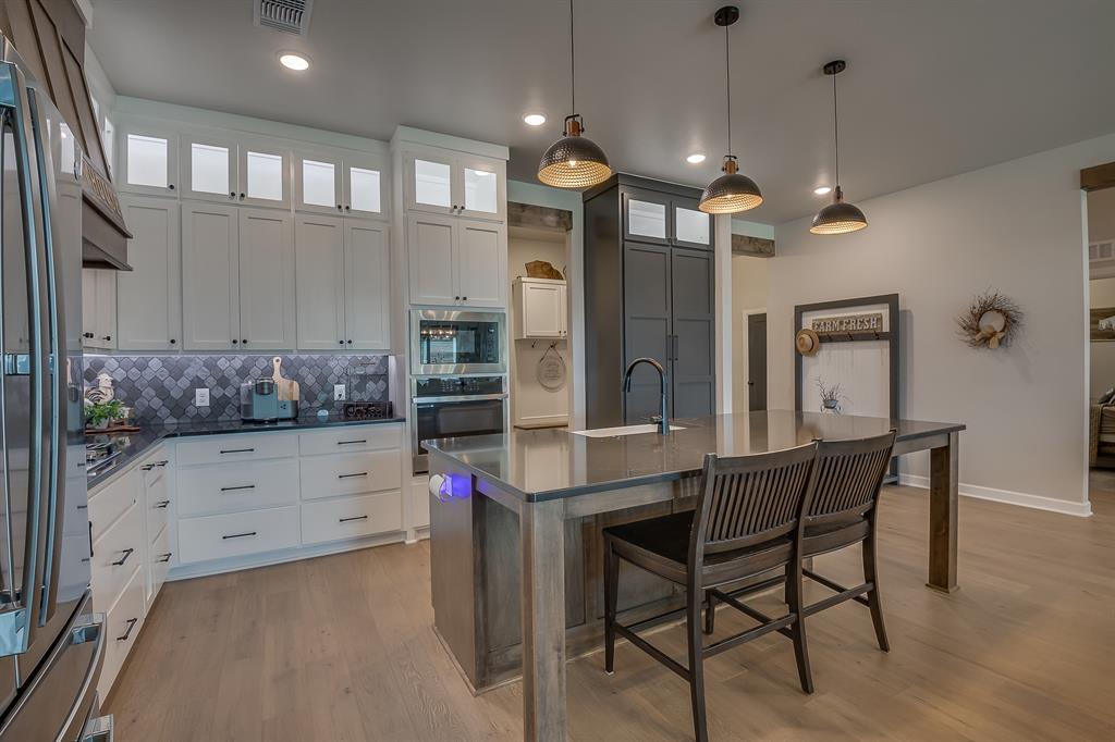 800 Argos Road Property Photo 12