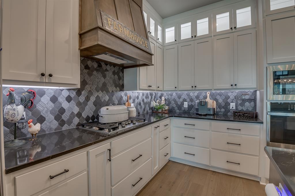 800 Argos Road Property Photo 16