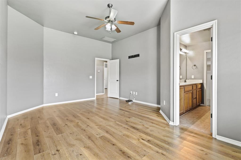 11212 Nw 100th Street Property Photo 16