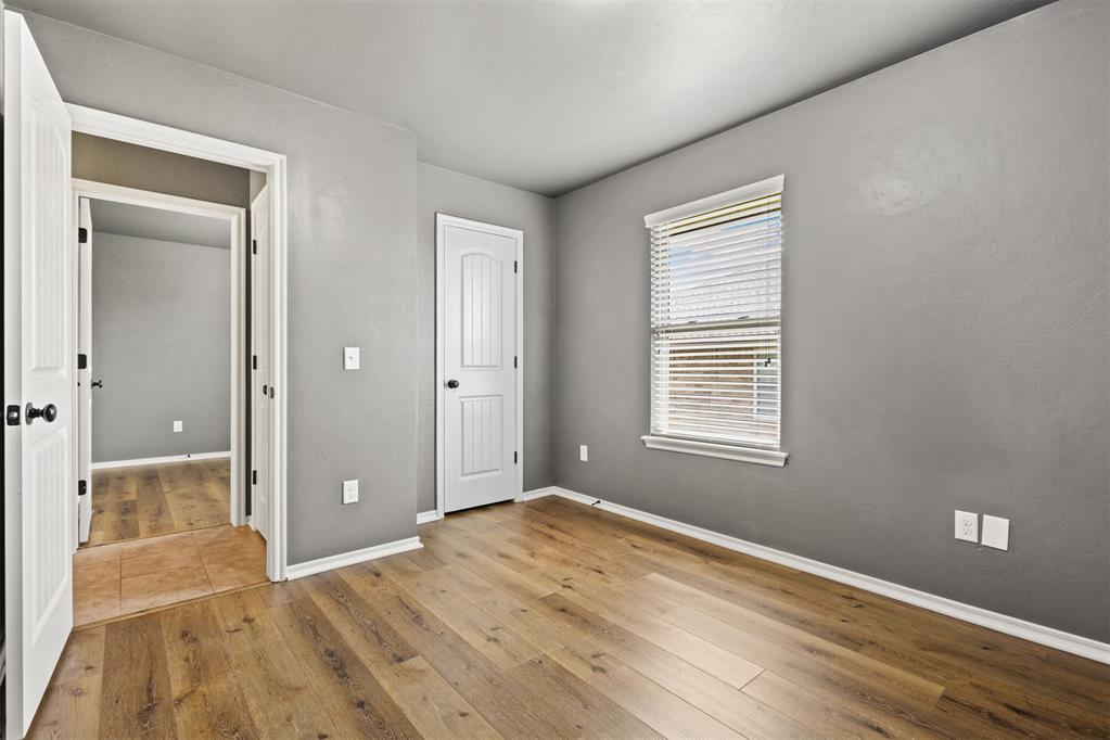 11212 Nw 100th Street Property Photo 21