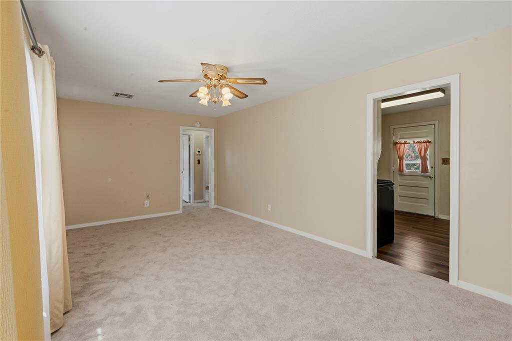 2901 S Otella Avenue Property Photo 4