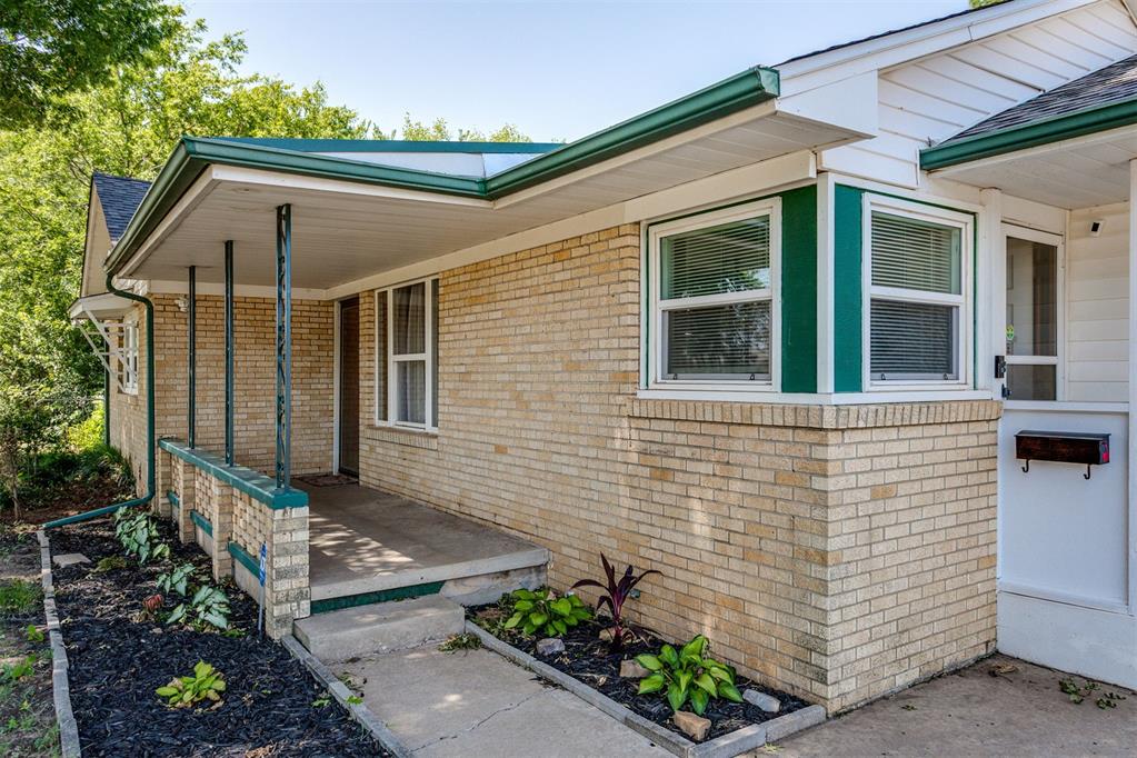 1910 S 13th Street Property Photo 1