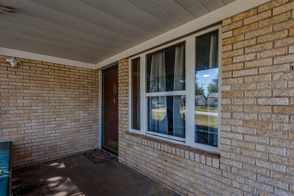 1910 S 13th Street Property Photo 9