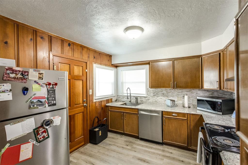 1910 S 13th Street Property Photo 17