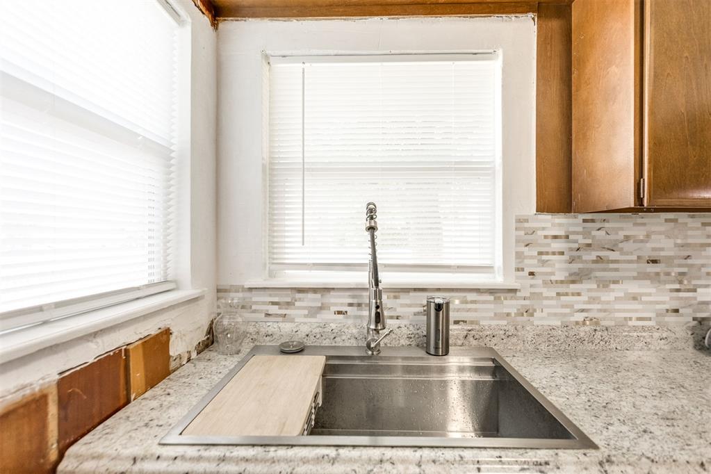 1910 S 13th Street Property Photo 19
