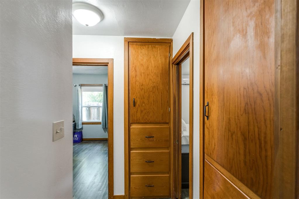 1910 S 13th Street Property Photo 22