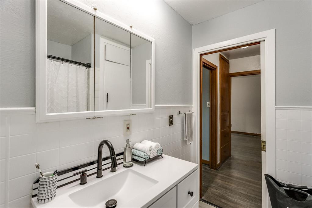 1910 S 13th Street Property Photo 29
