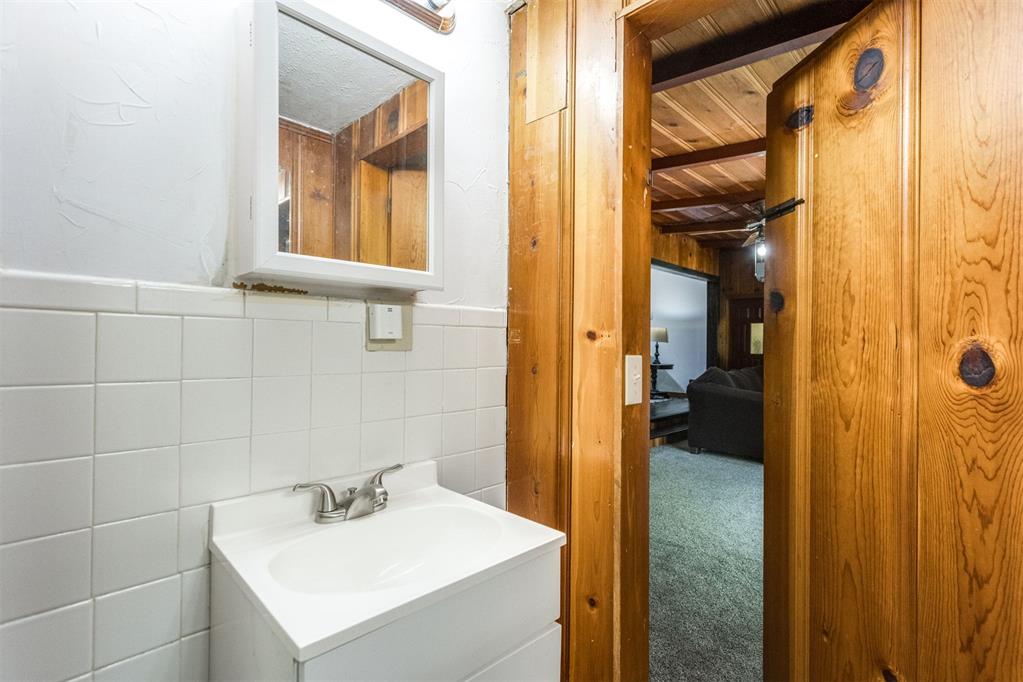 1910 S 13th Street Property Photo 39