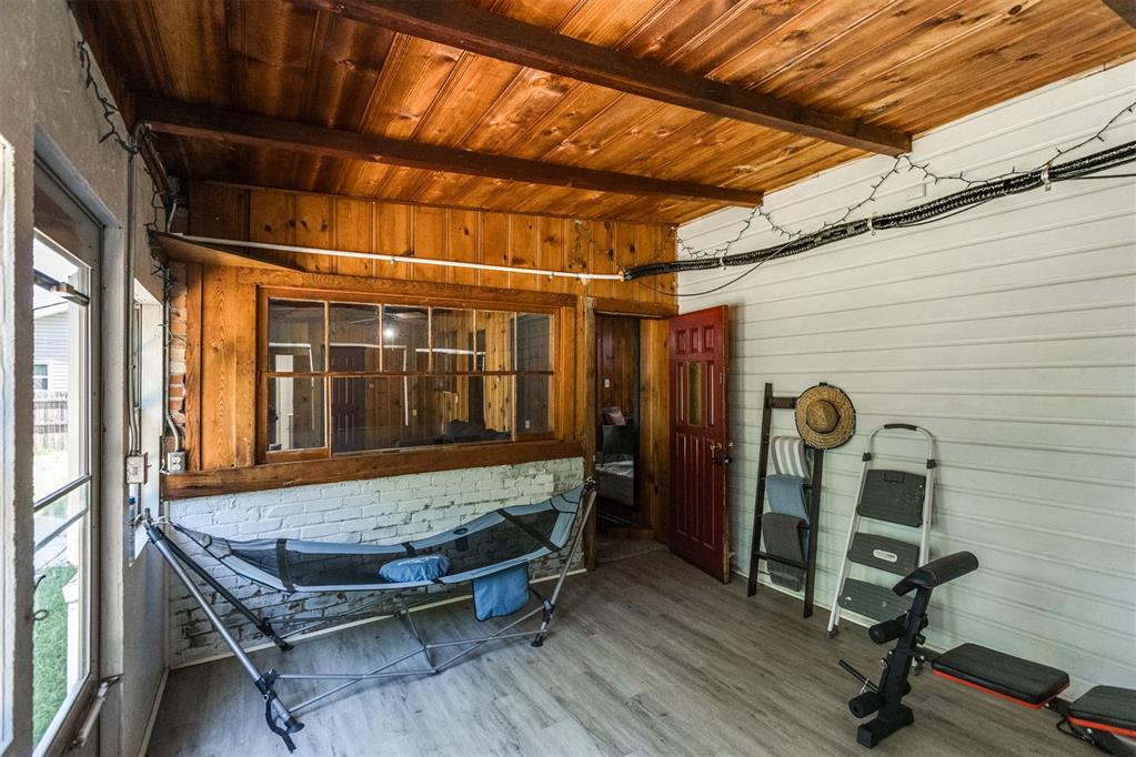 1910 S 13th Street Property Photo 41