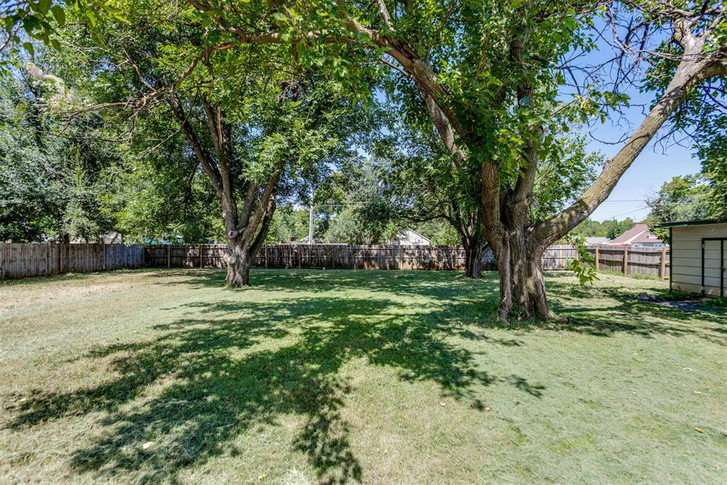 1910 S 13th Street Property Photo 43