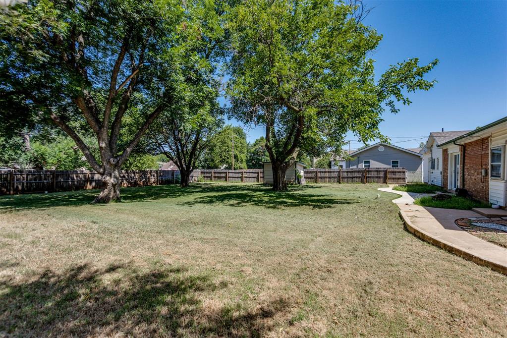 1910 S 13th Street Property Photo 45