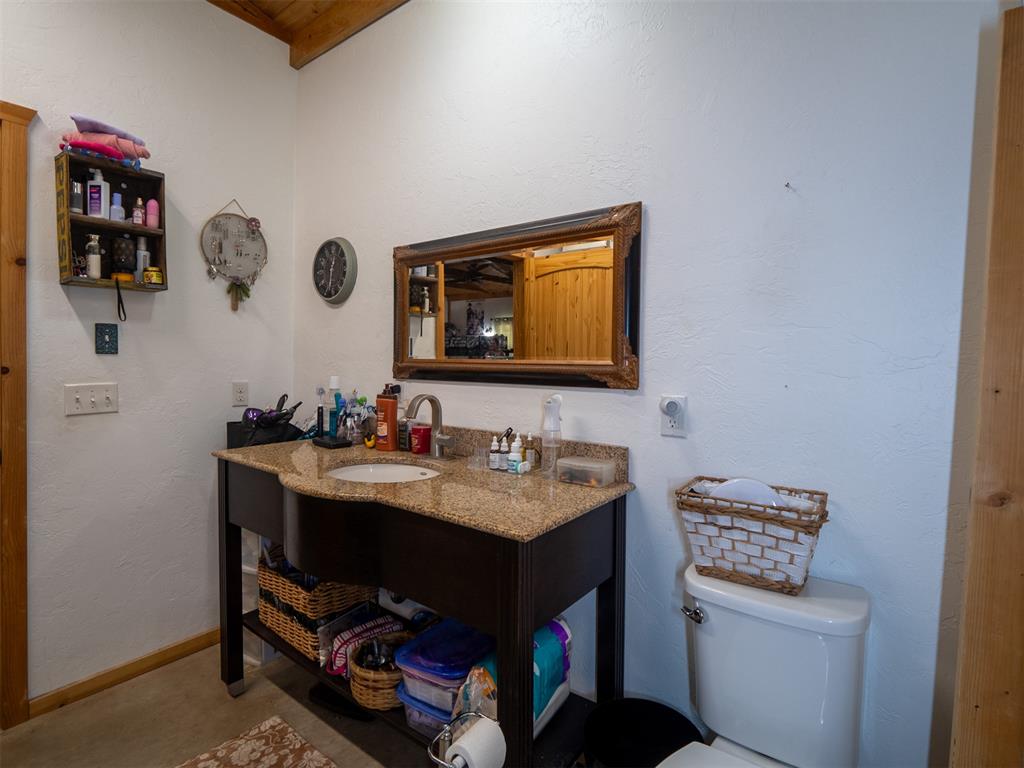 16409 Valley View Road Property Photo 46