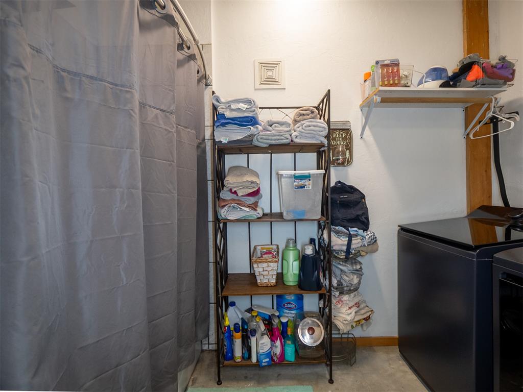 16409 Valley View Road Property Photo 48