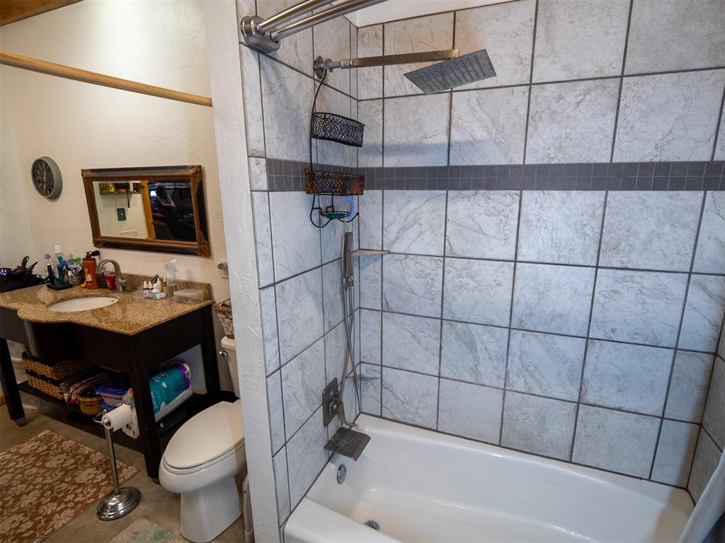 16409 Valley View Road Property Photo 49
