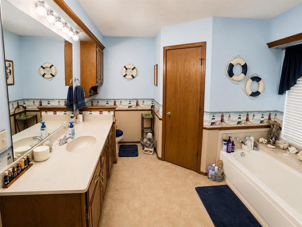 9320 Mayview Circle Property Photo 9