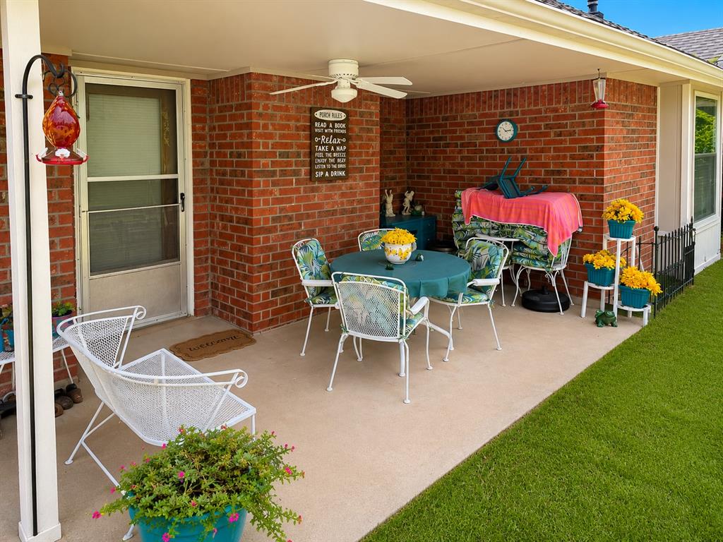 9320 Mayview Circle Property Photo 14