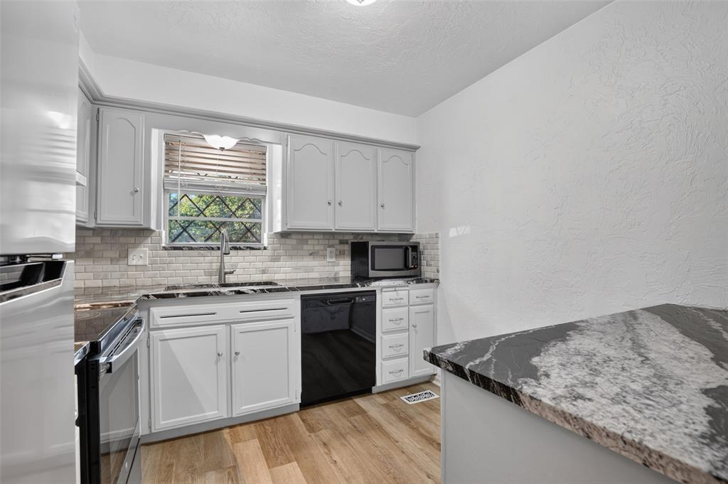 3013 W Wilshire Boulevard Property Photo 7