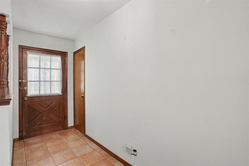 18710 E 1230 Road Property Photo 14