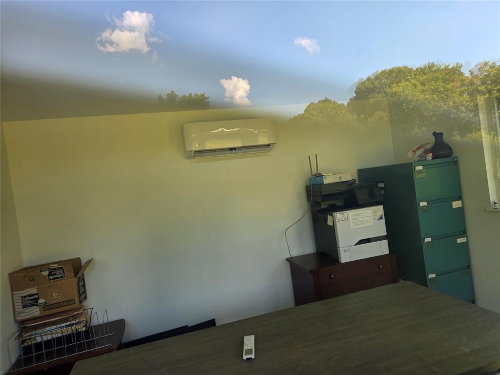 699 Wilkenson Drive Property Photo 3