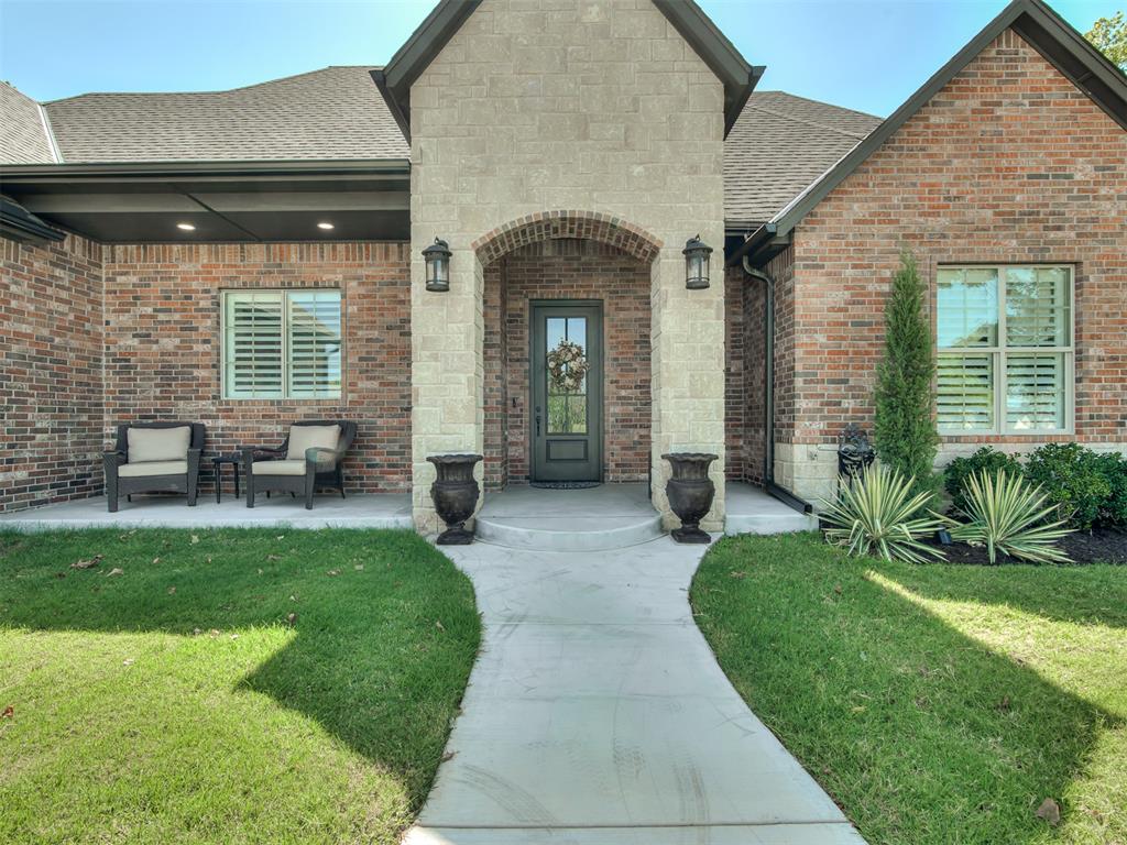 1055 Lucas Way Property Photo 2
