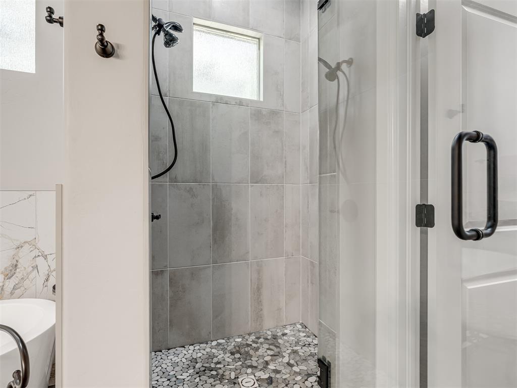 1055 Lucas Way Property Photo 23