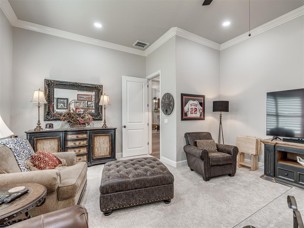 1055 Lucas Way Property Photo 36