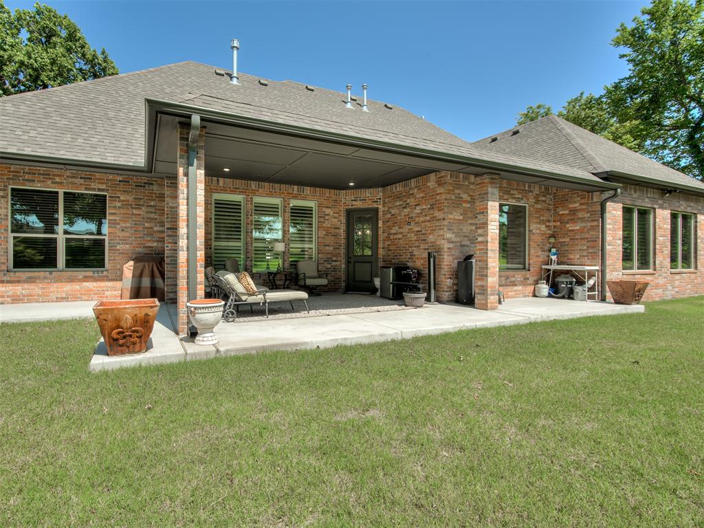 1055 Lucas Way Property Photo 41