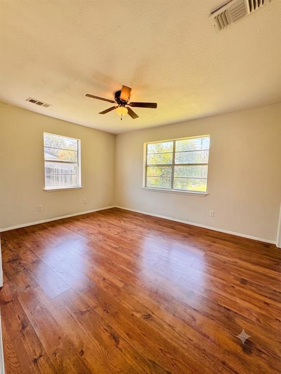 312 E Meadowview Lane Property Photo 7