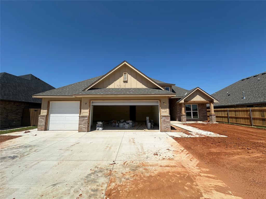 4905 Vine Cliff Road Property Photo 1