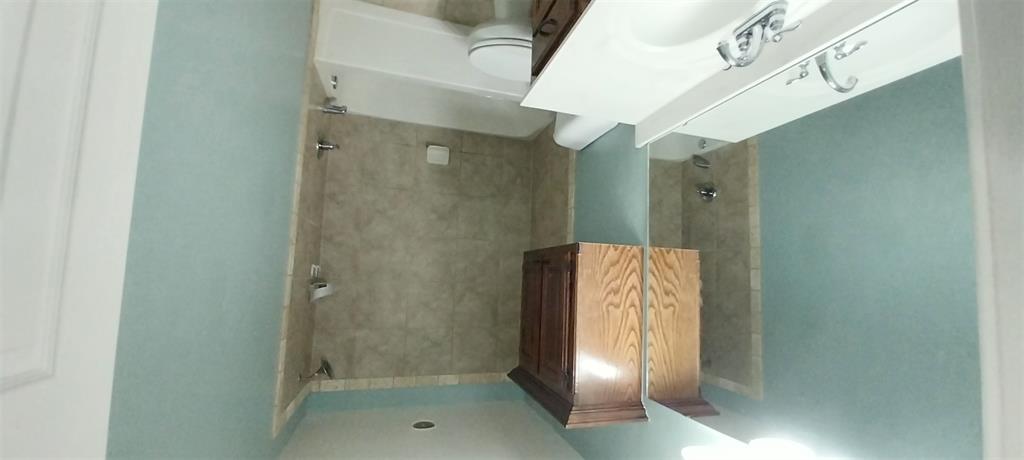 808 Canyon Drive Property Photo 8
