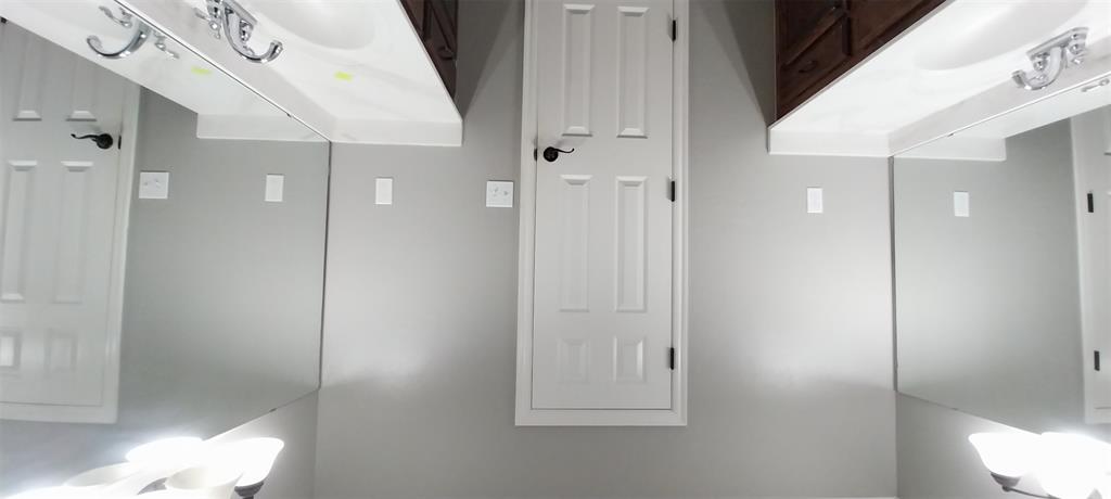 808 Canyon Drive Property Photo 14