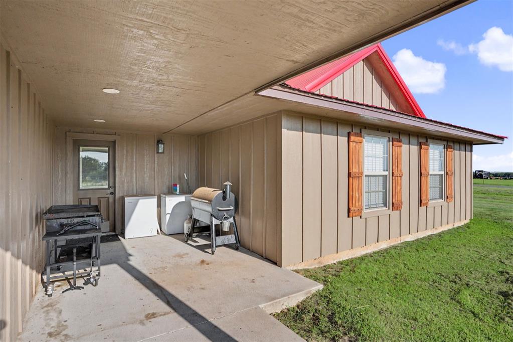 22982 N County Road 1940 Road Property Photo 9