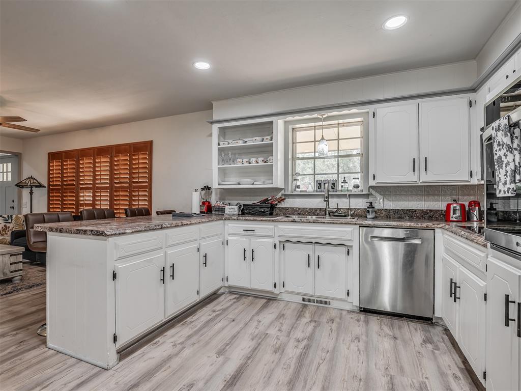 102199 S Highway 18 Property Photo 6