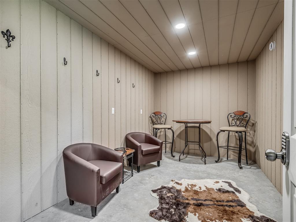 102199 S Highway 18 Property Photo 44