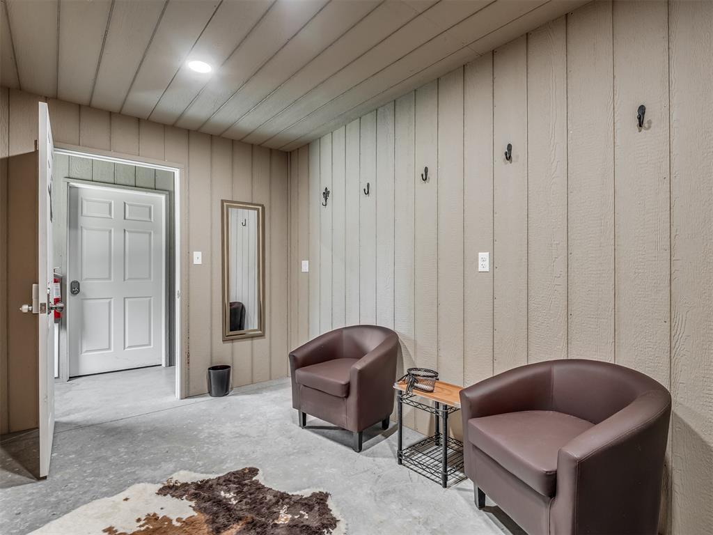102199 S Highway 18 Property Photo 45