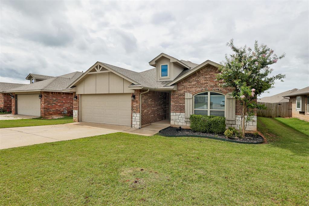 3916 Colefax Lane Property Photo 3