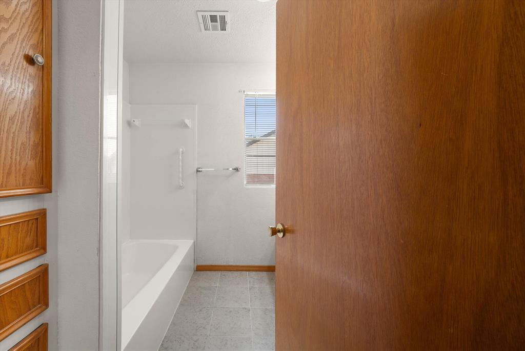 2533 Sw Grand Boulevard Property Photo 28