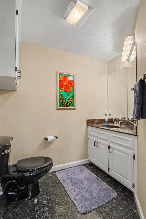 308 Val Verde Street Property Photo 27
