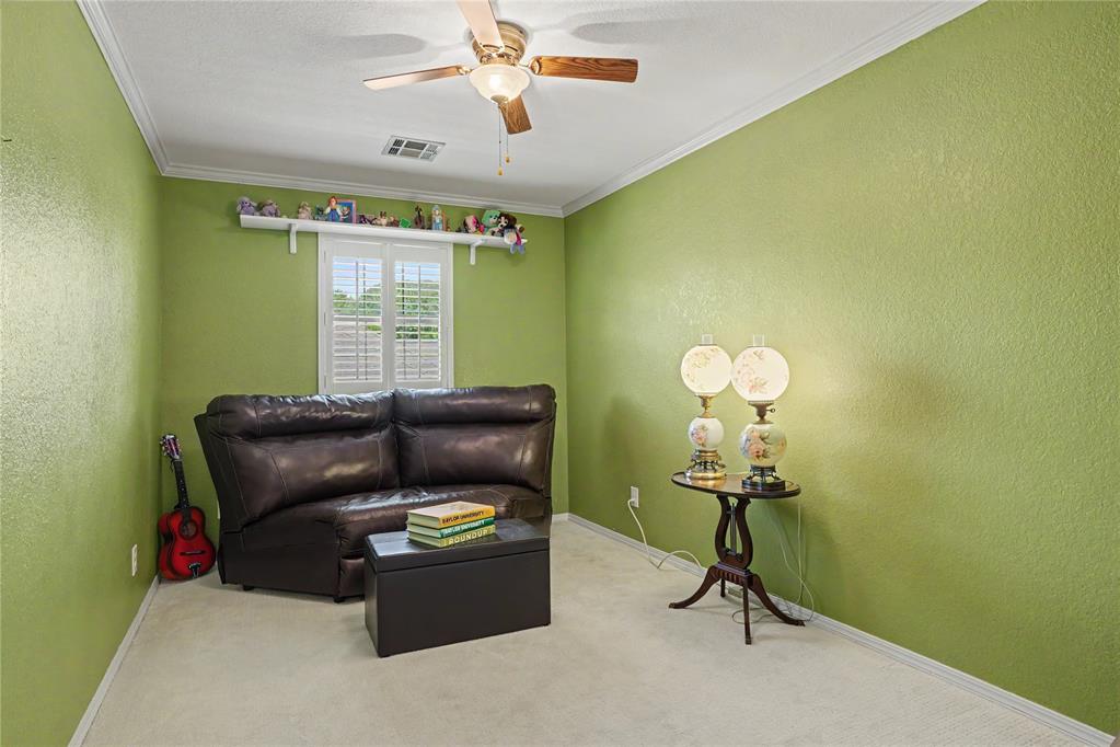 308 Val Verde Street Property Photo 38