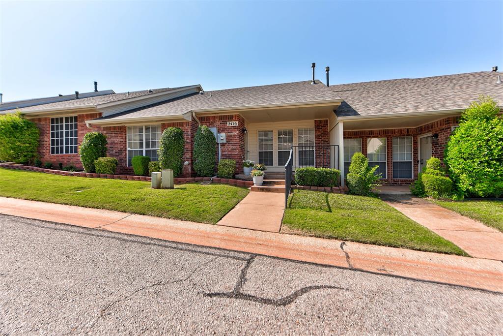 2416 Glenrock Property Photo 1