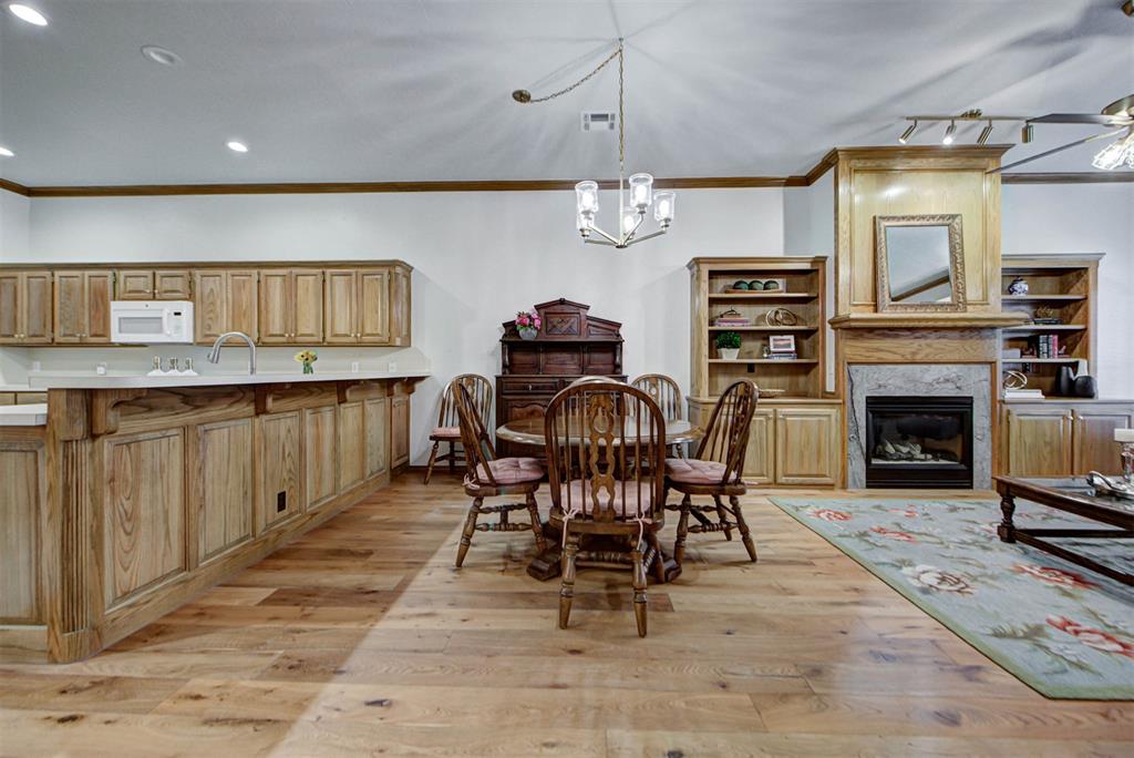 2416 Glenrock Property Photo 15