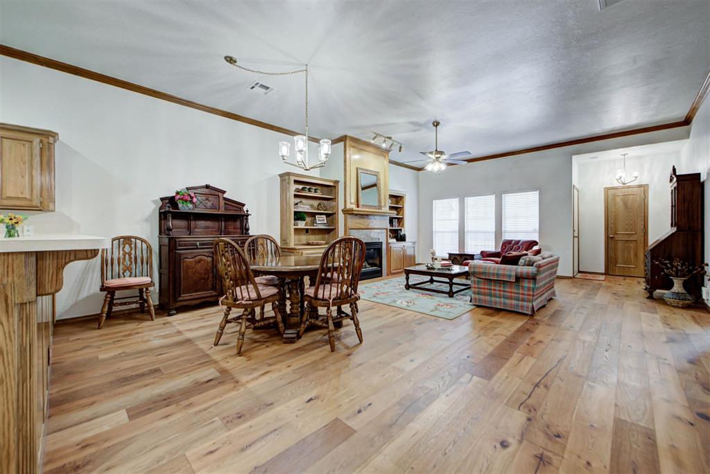 2416 Glenrock Property Photo 16