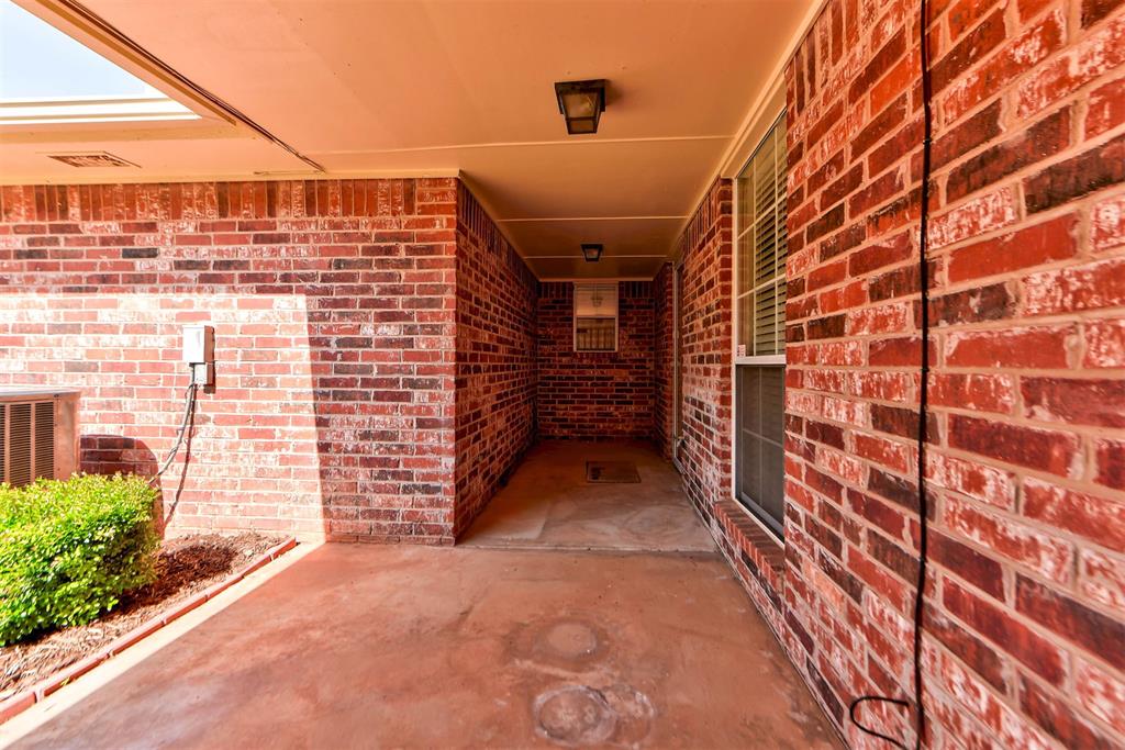 2416 Glenrock Property Photo 43