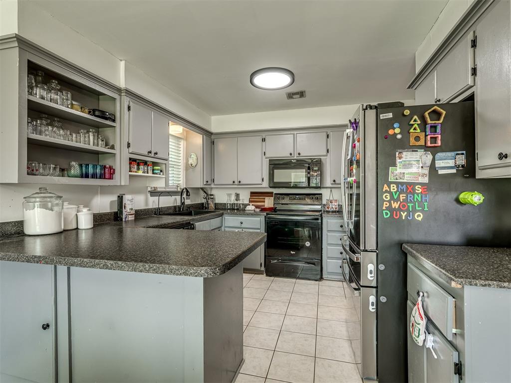 9008 Raven Avenue Property Photo 11