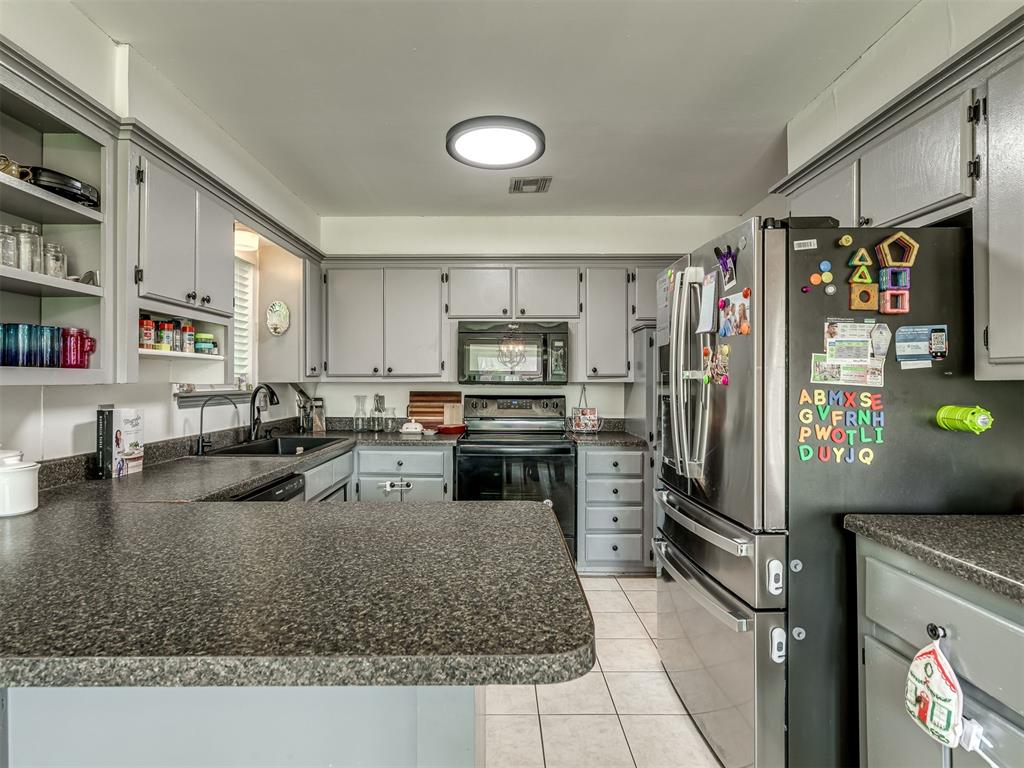 9008 Raven Avenue Property Photo 12
